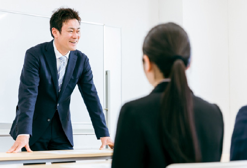 採用試験のための面接対策講座