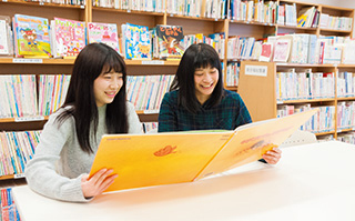 絵本ソムリエ